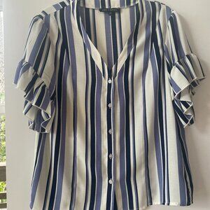 Supply & Demand Vertical Stripe Ruffle Sleeve Top, Button-Down, V-Neck, Blue, M‎